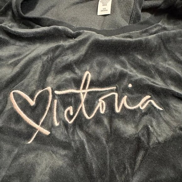 Victoria Secret Black Velvet Feel with Slit Open Back Sweatshirt Pullover Size L - Picture 8 of 8